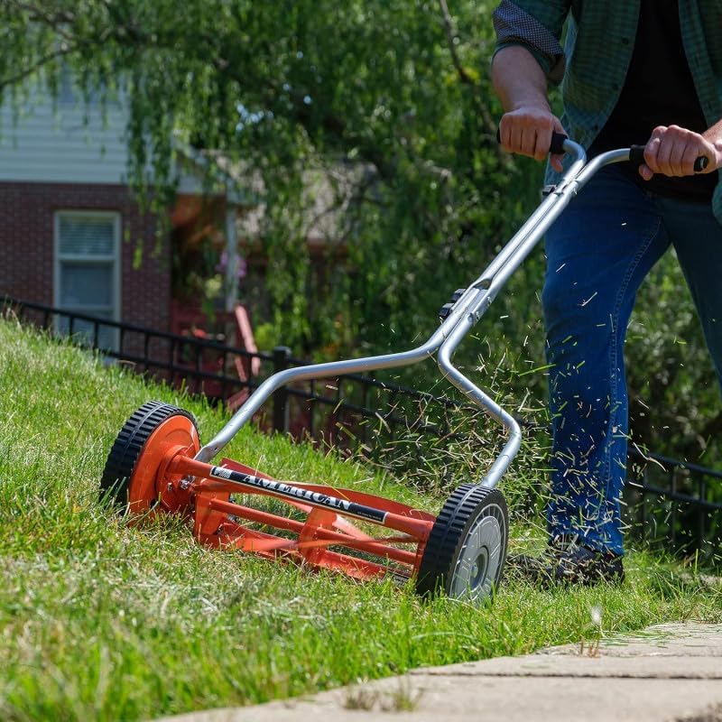 4-blade helical manual lawnmower and collection box pack